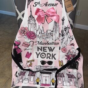 New York Souvenir Manhattan 5th Ave Bling Pink New York Themed Apron